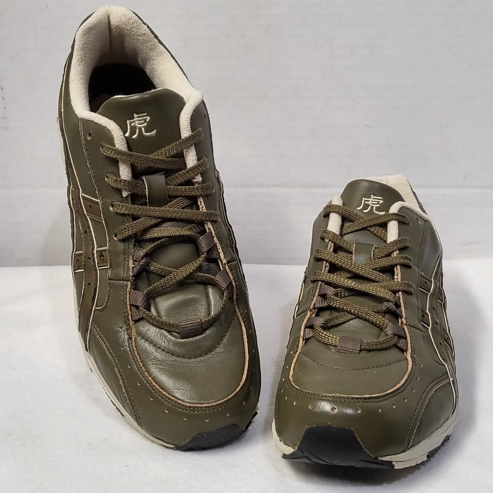 Asics Gel Womens Size 9 Leather GL301 Olive/Cream